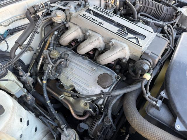 ルーチェ V6-2000 リミテッド オートエアコン スイングルーバー 減衰力調整サスペンション カセットテープスロット ラジオ ETC(26枚目)