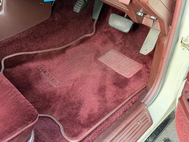 ルーチェ V6-2000 リミテッド オートエアコン スイングルーバー 減衰力調整サスペンション カセットテープスロット ラジオ ETC(37枚目)