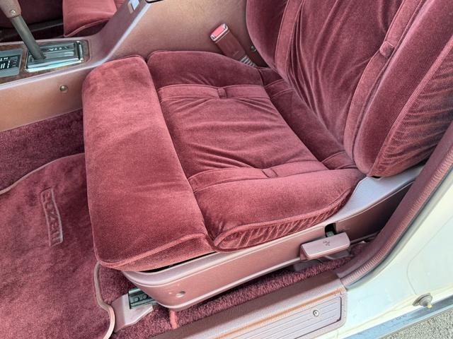 ルーチェ V6-2000 リミテッド オートエアコン スイングルーバー 減衰力調整サスペンション カセットテープスロット ラジオ ETC(45枚目)