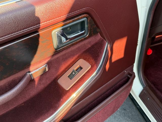 ルーチェ V6-2000 リミテッド オートエアコン スイングルーバー 減衰力調整サスペンション カセットテープスロット ラジオ ETC(47枚目)