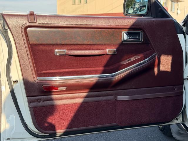 ルーチェ V6-2000 リミテッド オートエアコン スイングルーバー 減衰力調整サスペンション カセットテープスロット ラジオ ETC(48枚目)