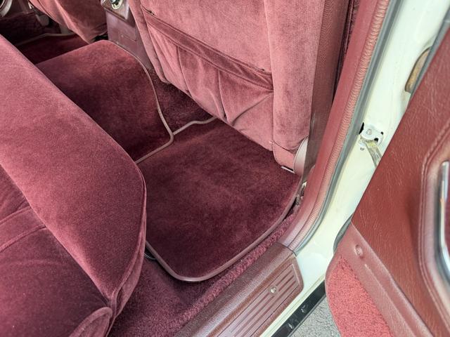 ルーチェ V6-2000 リミテッド オートエアコン スイングルーバー 減衰力調整サスペンション カセットテープスロット ラジオ ETC(49枚目)