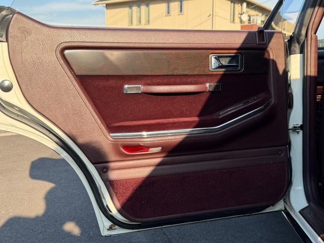 ルーチェ V6-2000 リミテッド オートエアコン スイングルーバー 減衰力調整サスペンション カセットテープスロット ラジオ ETC(60枚目)