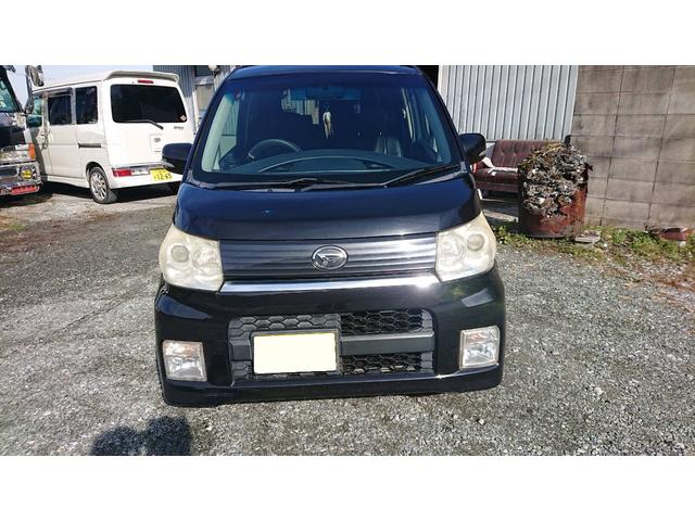 ムーヴ カスタム　Ｘ　ｍｏｍｏステアリング　スマートキー　キーレスエントリー　盗難防止システム　衝突安全ボディ　パワーステアリング（3枚目）