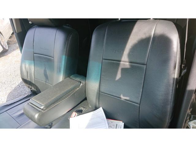 ムーヴ カスタム　Ｘ　ｍｏｍｏステアリング　スマートキー　キーレスエントリー　盗難防止システム　衝突安全ボディ　パワーステアリング（10枚目）