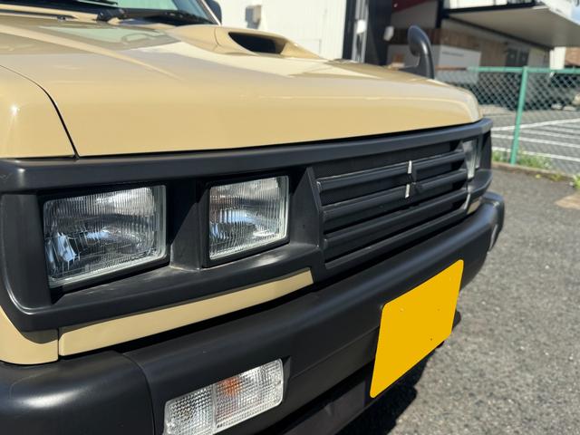 パジェロミニ ＶＲ　オートリアルフロントバンパー　角目４灯ライト　４ＷＤ　ターボ　フルセグナビ　１５マッドタイヤ　中間パイプ令和４年交換済　キーレス　全塗装済（9枚目）