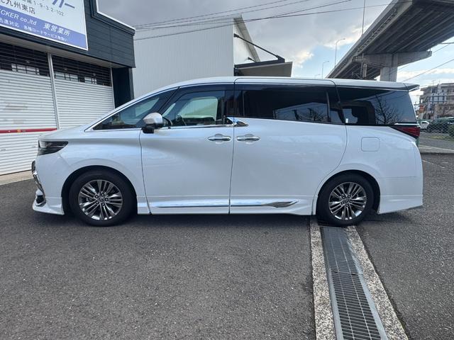 アルファードハイブリッド Z モデリスタエアロ 13.2型有機EL後席ディスプレイ アシストグリップ(ウッド長) サイドエンブレムイルミネーション 有機EL後席ディスプレイ アシストグリップ(ウッド調) ムーンルーフ(3枚目)