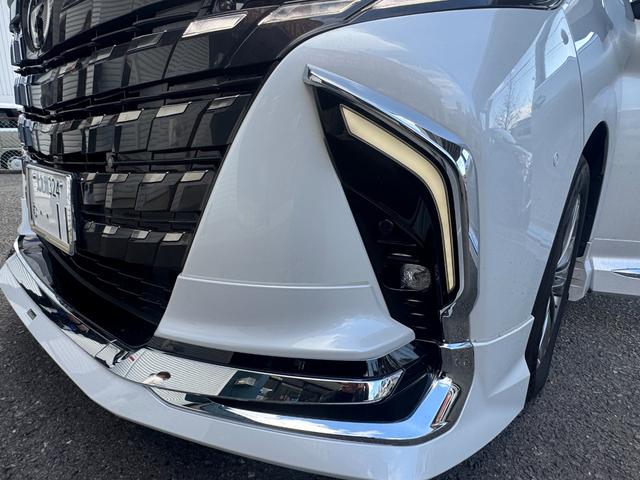 アルファードハイブリッド Z モデリスタエアロ 13.2型有機EL後席ディスプレイ アシストグリップ(ウッド長) サイドエンブレムイルミネーション 有機EL後席ディスプレイ アシストグリップ(ウッド調) ムーンルーフ(13枚目)