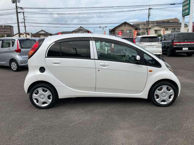 アイ ビバーチェ フルオートエアコン・CDオーディオ オ-トエアコン インテリキー キーフリーシステム PW エアバック PS ABS 両席エアバック(6枚目)