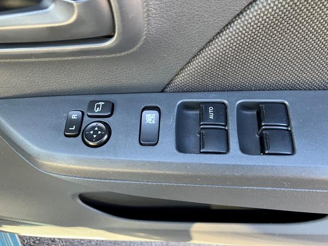 ワゴンR FX CDオーディオ付 シ-トヒ-タ- Aストップ 盗難防止 AUTOエアコン Wエアバッグ キーレス ABS エアバック パワーウィンド ベンチ パワステ(44枚目)