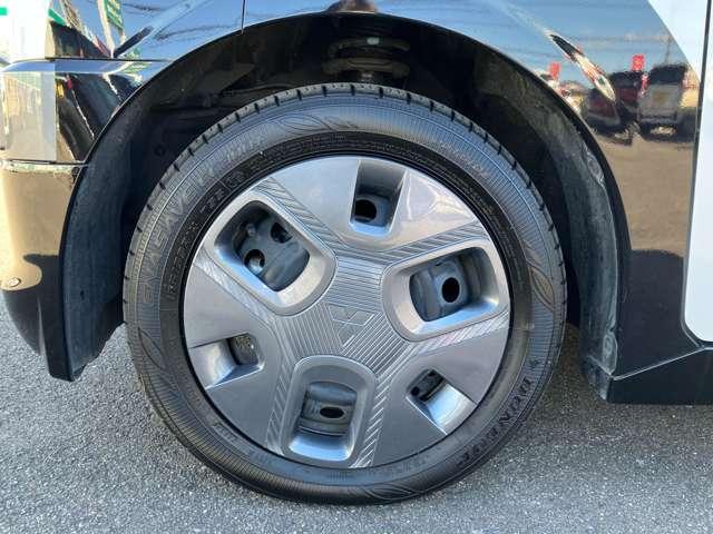 デリカミニ Ｔ　片側電動スライドドア・ナビ・バックカメラ　エアコン　キーフリー　Ｂカメラ　前席シートヒーター　ｉストップ　クリアランスソナー　スマートキー　エアバッグ　盗難防止　ベンチシート　ターボ　レーダーブレーキ（13枚目）
