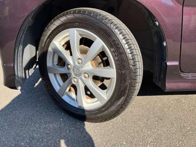 �S�{���ꂼ��̎ʐ^���ڂ��Ă��܂��I�^�C���̏�Ԃ��m�F�ł���̂ň��S���Ă���肢�������܂��B