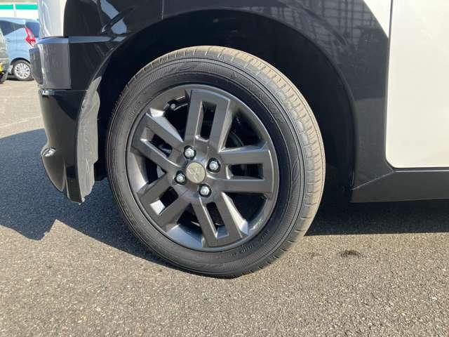 �S�{���ꂼ��̎ʐ^���ڂ��Ă��܂��I�^�C���̏�Ԃ��m�F�ł���̂ň��S���Ă���肢�������܂��B