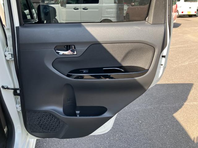 ムーヴ カスタム　ＲＳ　ハイパーＳＡＩＩＩ　ナビ・バックカメラ・ドライブレコーダー　シートヒータ　盗難防止装置　パワステ　メモリナビ　ターボ車　スマートキーＰスタート　キーレス　横滑り防止　オートエアコン　パワーウィンドウ　ＡＢＳ　ベンチシート（49枚目）