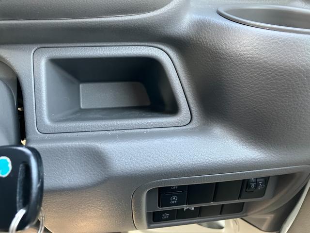 エブリイ ＰＣ　ＣＤオーディオ　パワーウィンド　両側スライド　キーレス付き　横滑防止　マニュアルエアコン　運転席エアバッグ　パワステ　シートヒーター付　アイドリングストップ機能付　パークセンサー　緊急ブレーキ（33枚目）