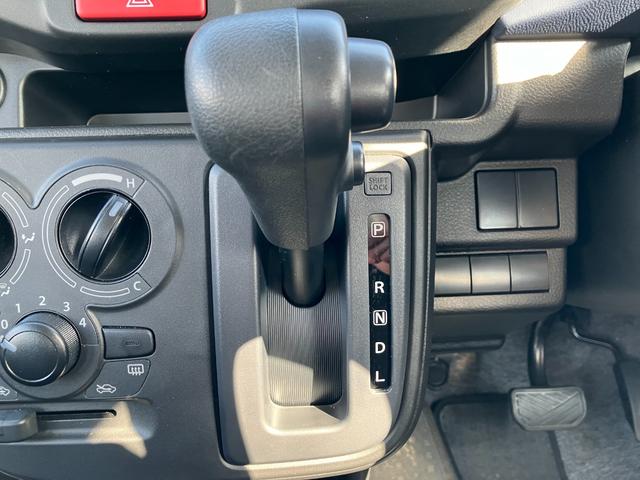 アルト Ａ　キーレス・パワーウィンドウ　カーテンエアバック　助手席エアバック　運転席エアバック　マニュアルエアコン　パワステ　横滑り防止装置　ＡＢＳ　アイドルストップ　キーレスエントリーキー　バックセンサー（22枚目）