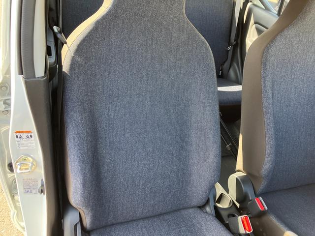 アルト Ａ　キーレス・パワーウィンドウ　カーテンエアバック　助手席エアバック　運転席エアバック　マニュアルエアコン　パワステ　横滑り防止装置　ＡＢＳ　アイドルストップ　キーレスエントリーキー　バックセンサー（32枚目）