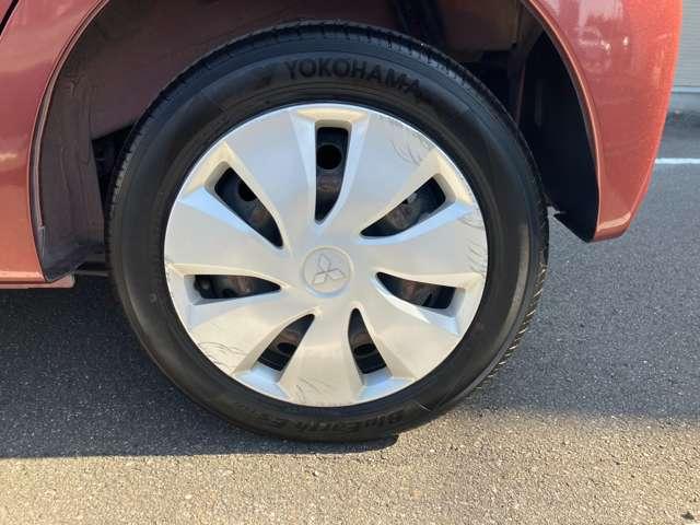 eKワゴン M アイドリングストップ・キーレスエントリー アイドリングストップ機能 WエアB 運転席エアバック キーレス ベンチシート オートエアコン ABS パワーウィンド パワーステアリング(17枚目)