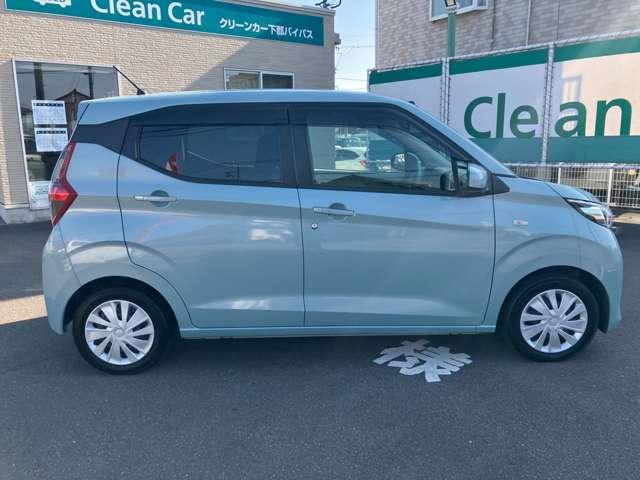 eKワゴン M 衝突被害軽減ブレーキシステム・アイドリン パーキングセンサー サイドエアバック 横滑り防止機能 リモコンキー 運転席エアバッグ 助手席エアバッグ シートヒーター ベンチシート マニュアルエアコン(6枚目)