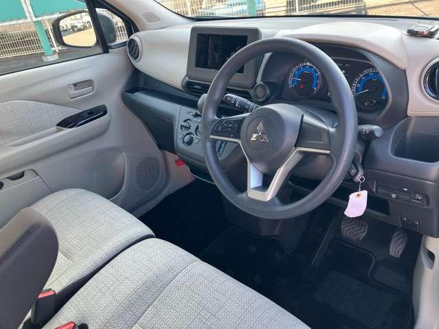 eKワゴン M 衝突被害軽減ブレーキシステム・アイドリン パーキングセンサー サイドエアバック 横滑り防止機能 リモコンキー 運転席エアバッグ 助手席エアバッグ シートヒーター ベンチシート マニュアルエアコン(16枚目)