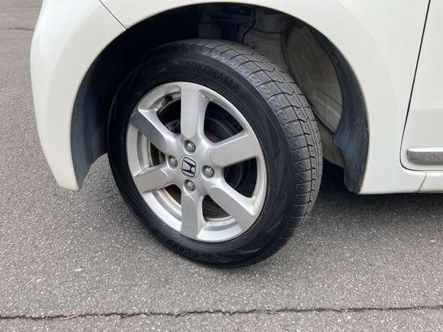 Ｎ－ＯＮＥ Ｇ・Ｌパッケージ　ナビ・バックカメラ・ＥＴＣ　ＥＴＣ搭載　パワーウィンドゥ　横滑り防止システム　スマキー　Ｉストップ　メモリナビ　バックカメラ　ＰＳ　エアバック　ベンチシート　オートエアコン　ナビ　ＡＢＳ　キーレス（12枚目）