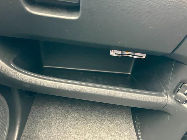 Ｎ－ＯＮＥ Ｇ・Ｌパッケージ　ナビ・バックカメラ・ＥＴＣ　ＥＴＣ搭載　パワーウィンドゥ　横滑り防止システム　スマキー　Ｉストップ　メモリナビ　バックカメラ　ＰＳ　エアバック　ベンチシート　オートエアコン　ナビ　ＡＢＳ　キーレス（33枚目）