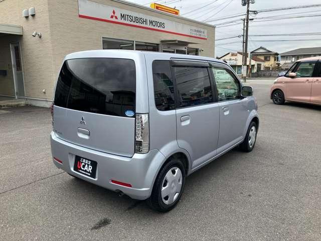 ｅＫワゴン ＭＸ　ＣＤオーディオ・キーレスエントリーシステム　キーレス付き　全席パワーウインドウ　助手席エアバッグ　エアコン　ＰＳ　運転席エアバッグ　ベンチシート（8枚目）