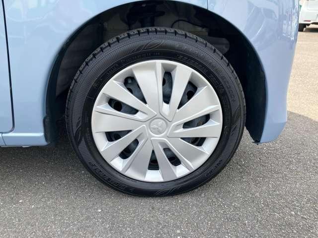 ｅＫワゴン Ｍ　リヤビューモニター付きルームミラー・キー　衝突回避支援ブレーキ　助手席エアバック　運転席エアバック　リヤビューカメラ　パーキングセンサー　ＥＳＣ　キーレスキー　マニュアルエアコン　ベンチシート　ＡＢＳ（14枚目）