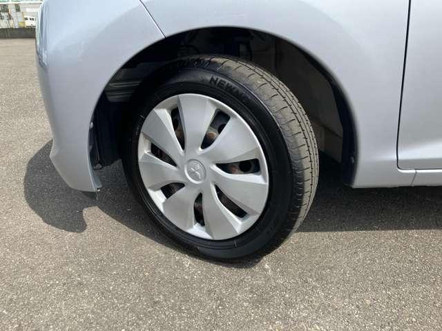 �S�{���ꂼ��̎ʐ^���ڂ��Ă��܂��I�^�C���̏�Ԃ��m�F�ł���̂ň��S���Ă���肢�������܂��B