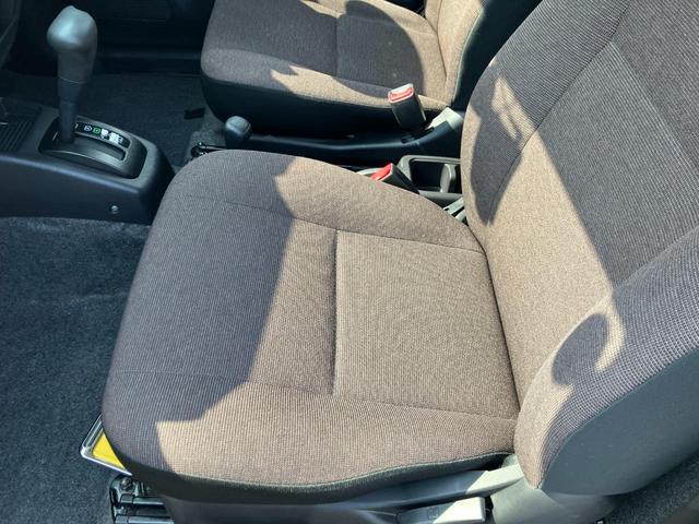 助手席背面シート