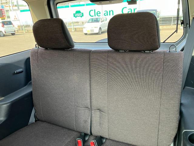 後部座席シート☆