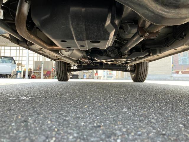 ボディと同色にタイヤケースもついていてかっこよいです！！！