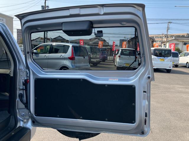 後席ラゲッジスペース