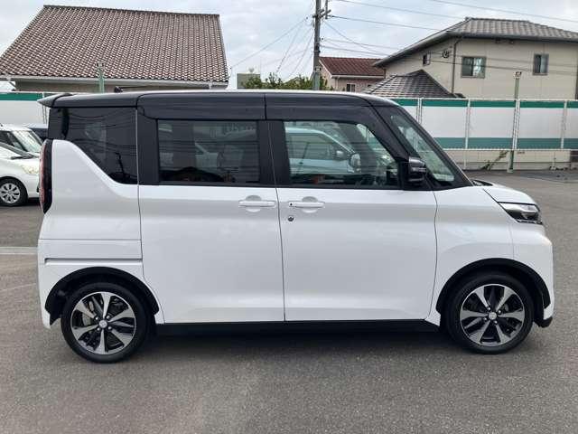 Ｇ　衝突被害軽減ブレーキシステム・片側電動ス　盗難防止システム　衝突軽減ブレーキ　オートエアコン　スマートキー　シートヒーター　ナビ　アイドリングストップ　横滑り防止装置　アルミホイール　サイドエアバッグ（画像6）
