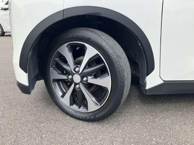 Ｇ　衝突被害軽減ブレーキシステム・片側電動ス　盗難防止システム　衝突軽減ブレーキ　オートエアコン　スマートキー　シートヒーター　ナビ　アイドリングストップ　横滑り防止装置　アルミホイール　サイドエアバッグ（画像11）