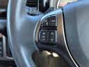 ステアリングリモコン装着車です。