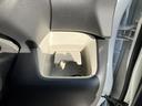 運転席ドリンクホルダー