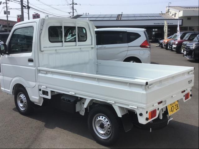 キャリイトラック ＫＣ　４ＷＤ　軽トラック　ＭＴ　衝突被害軽減システム　クリアランスソナー　レーンアシスト　アイドリングストップ　オートライト　ＥＳＣ　エアコン　パワーウィンドウ　運転席エアバッグ（16枚目）