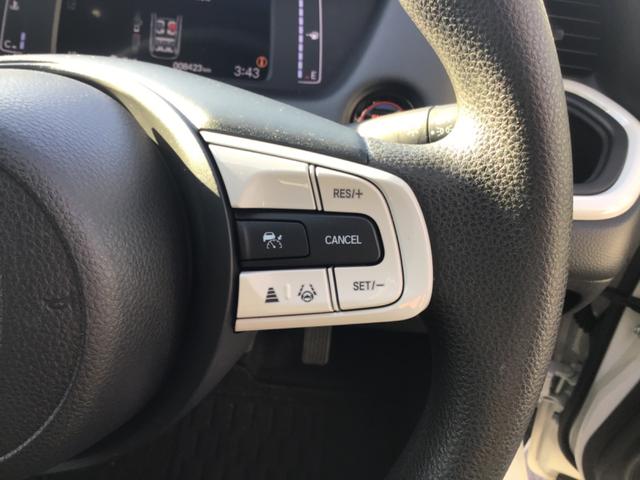 フィット ホーム　バックカメラ　ナビ　クリアランスソナー　オートクルーズコントロール　レーンアシスト　衝突被害軽減システム　オートライト　ＬＥＤヘッドランプ　スマートキー　電動格納ミラー　ＣＶＴ　盗難防止システム（9枚目）