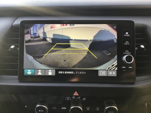 フィット ｅ：ＨＥＶクロスター　バックカメラ　ナビ　ＴＶ　クリアランスソナー　オートクルーズコントロール　レーンアシスト　衝突被害軽減システム　アルミホイール　オートライト　ＬＥＤヘッドランプ　ヘッドライトウォッシャー　スマートキー（4枚目）