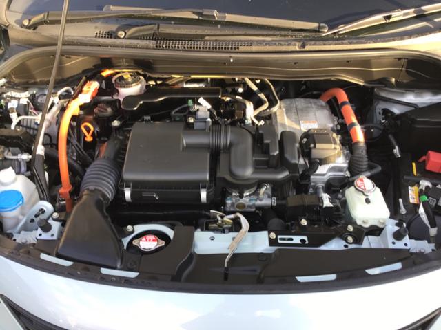 フィット ｅ：ＨＥＶクロスター　バックカメラ　ナビ　ＴＶ　クリアランスソナー　オートクルーズコントロール　レーンアシスト　衝突被害軽減システム　アルミホイール　オートライト　ＬＥＤヘッドランプ　ヘッドライトウォッシャー　スマートキー（20枚目）