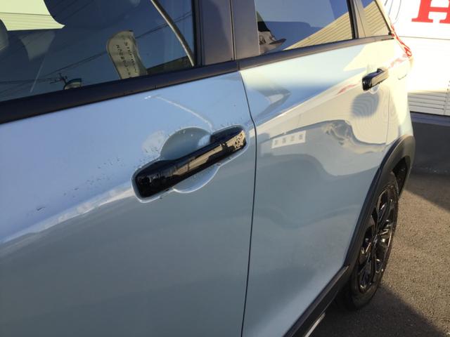 フィット ｅ：ＨＥＶクロスター　バックカメラ　ナビ　ＴＶ　クリアランスソナー　オートクルーズコントロール　レーンアシスト　衝突被害軽減システム　アルミホイール　オートライト　ＬＥＤヘッドランプ　ヘッドライトウォッシャー　スマートキー（21枚目）