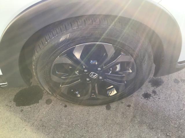 フィット ｅ：ＨＥＶクロスター　バックカメラ　ナビ　ＴＶ　クリアランスソナー　オートクルーズコントロール　レーンアシスト　衝突被害軽減システム　アルミホイール　オートライト　ＬＥＤヘッドランプ　ヘッドライトウォッシャー　スマートキー（30枚目）