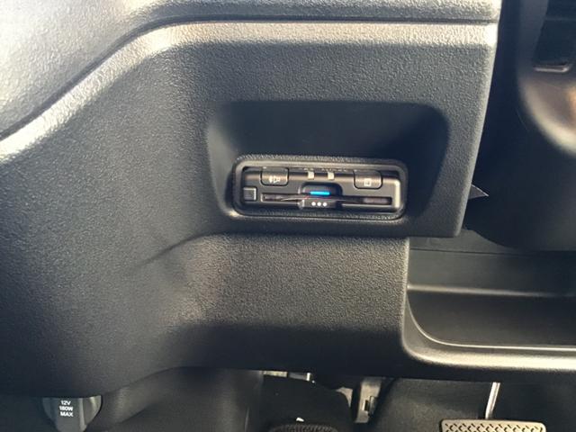 Ｎ－ＢＯＸカスタム ベースグレード　ＥＴＣ　バックカメラ　両側スライド・片側電動　ナビ　クリアランスソナー　オートクルーズコントロール　レーンアシスト　衝突被害軽減システム　オートライト　ＬＥＤヘッドランプ　スマートキー（7枚目）