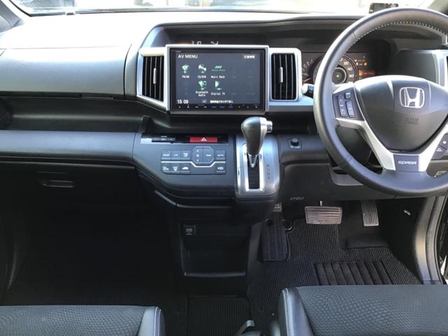 ステップワゴンスパーダ Ｚ　クールスピリット　ＥＴＣ　バックカメラ　ナビ　ＴＶ　オートクルーズコントロール　両側電動スライドドア　ＨＩＤ　スマートキー　アイドリングストップ　電動格納ミラー　３列シート　ＣＶＴ　アルミホイール　ＣＤ　ＤＶＤ再生（2枚目）