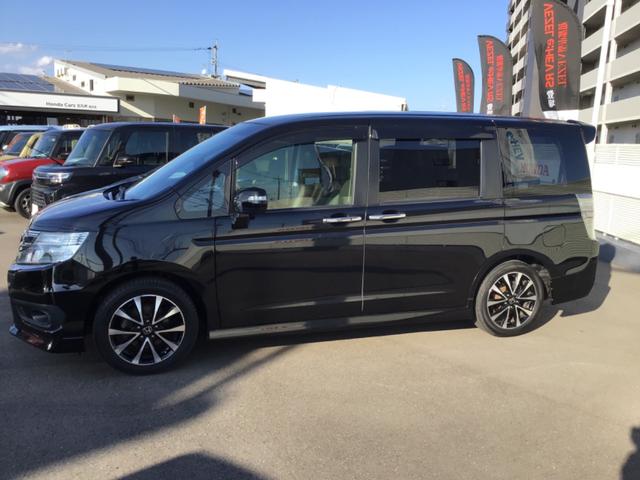 ステップワゴンスパーダ Ｚ　クールスピリット　ＥＴＣ　バックカメラ　ナビ　ＴＶ　オートクルーズコントロール　両側電動スライドドア　ＨＩＤ　スマートキー　アイドリングストップ　電動格納ミラー　３列シート　ＣＶＴ　アルミホイール　ＣＤ　ＤＶＤ再生（15枚目）