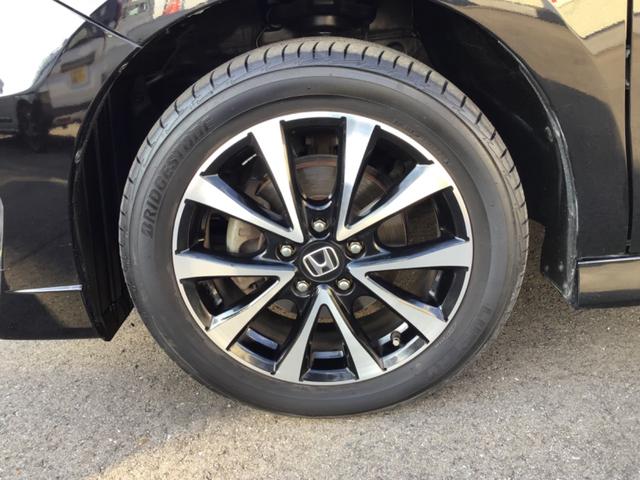 ステップワゴンスパーダ Ｚ　クールスピリット　ＥＴＣ　バックカメラ　ナビ　ＴＶ　オートクルーズコントロール　両側電動スライドドア　ＨＩＤ　スマートキー　アイドリングストップ　電動格納ミラー　３列シート　ＣＶＴ　アルミホイール　ＣＤ　ＤＶＤ再生（19枚目）