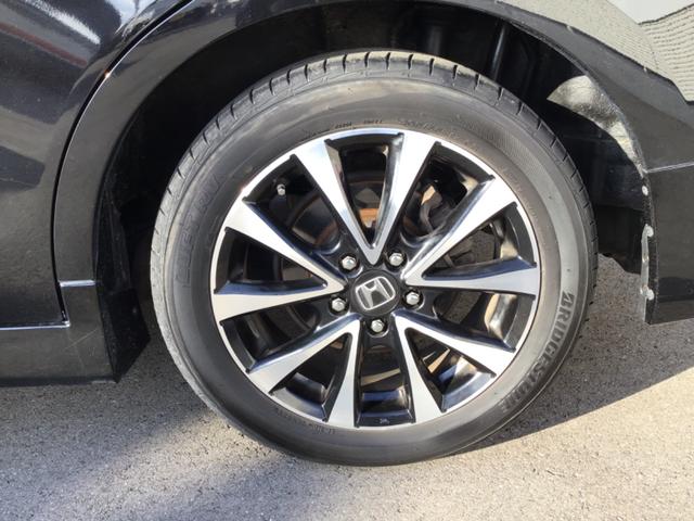 ステップワゴンスパーダ Ｚ　クールスピリット　ＥＴＣ　バックカメラ　ナビ　ＴＶ　オートクルーズコントロール　両側電動スライドドア　ＨＩＤ　スマートキー　アイドリングストップ　電動格納ミラー　３列シート　ＣＶＴ　アルミホイール　ＣＤ　ＤＶＤ再生（20枚目）