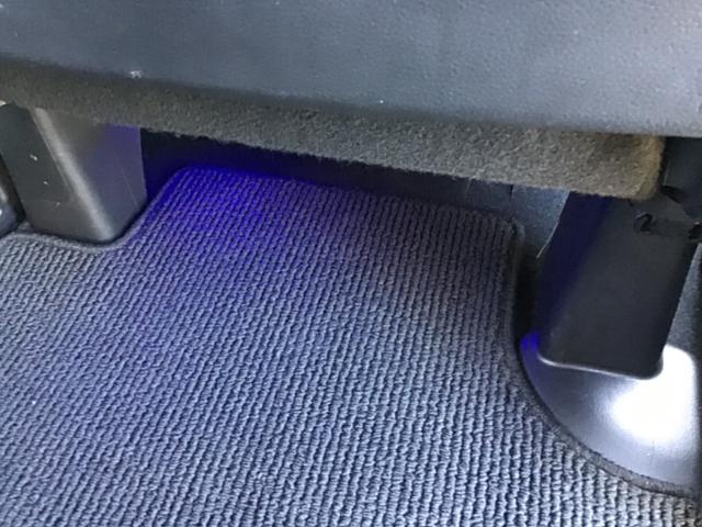 ステップワゴンスパーダ Ｚ　クールスピリット　ＥＴＣ　バックカメラ　ナビ　ＴＶ　オートクルーズコントロール　両側電動スライドドア　ＨＩＤ　スマートキー　アイドリングストップ　電動格納ミラー　３列シート　ＣＶＴ　アルミホイール　ＣＤ　ＤＶＤ再生（31枚目）