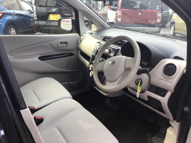 デイズ Ｊ　ドライブレコーダー　ＥＴＣ　衝突被害軽減システム　キーレスエントリー　電動格納ミラー　ベンチシート　ＣＶＴ　ＡＢＳ　ＥＳＣ　ＣＤ　ＵＳＢ　衝突安全ボディ　エアコン　パワーステアリング　パワーウィンドウ（2枚目）